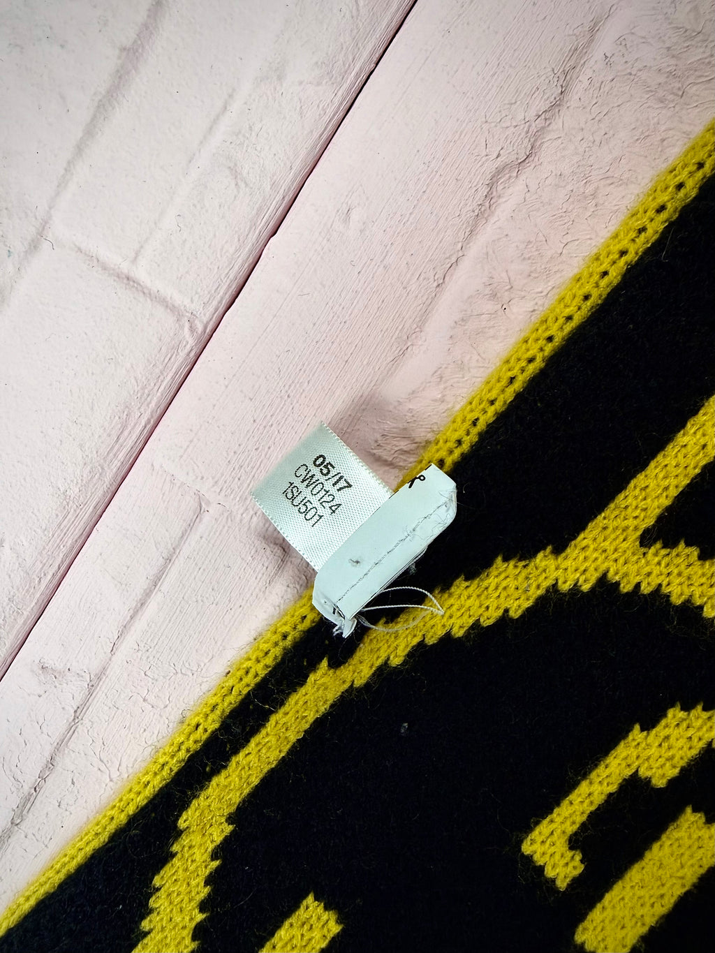 Vetements emoji scarf