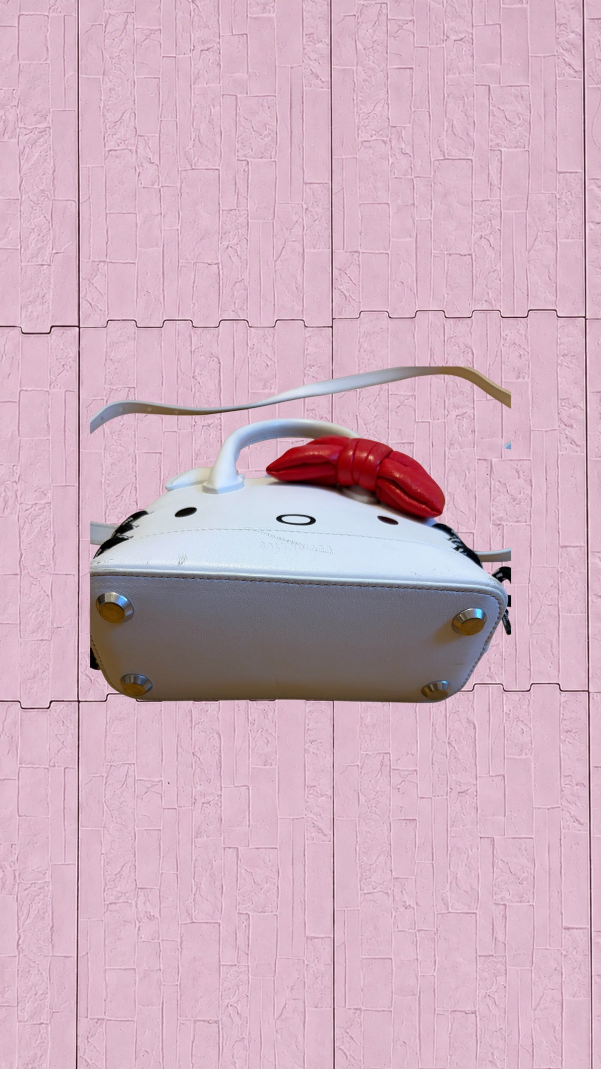 Balenciaga Runway SS20 Hello kitty bag