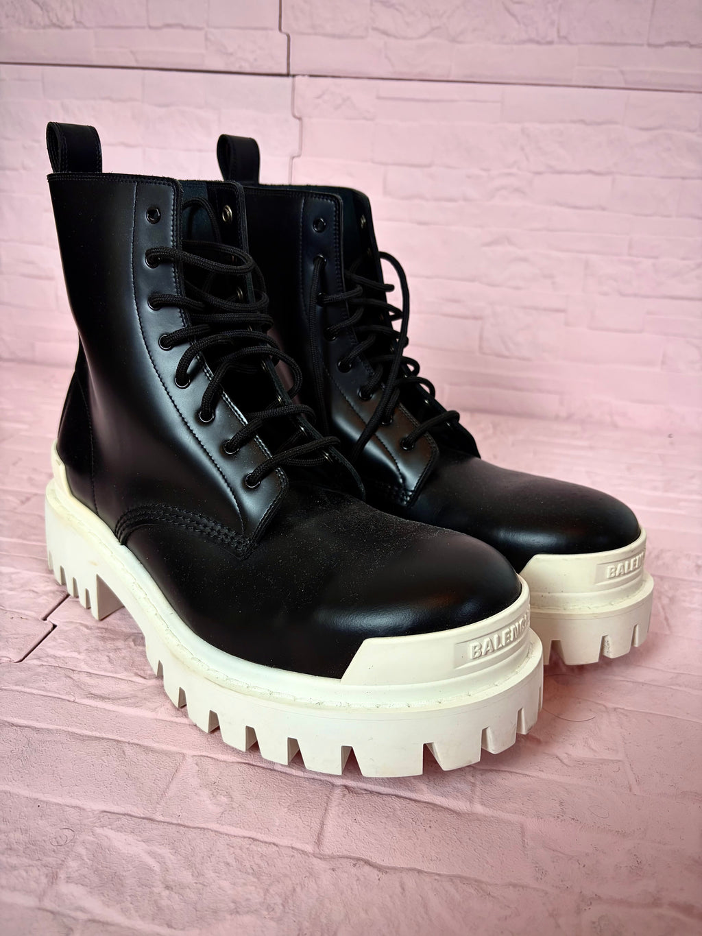 Balenciaga strikes