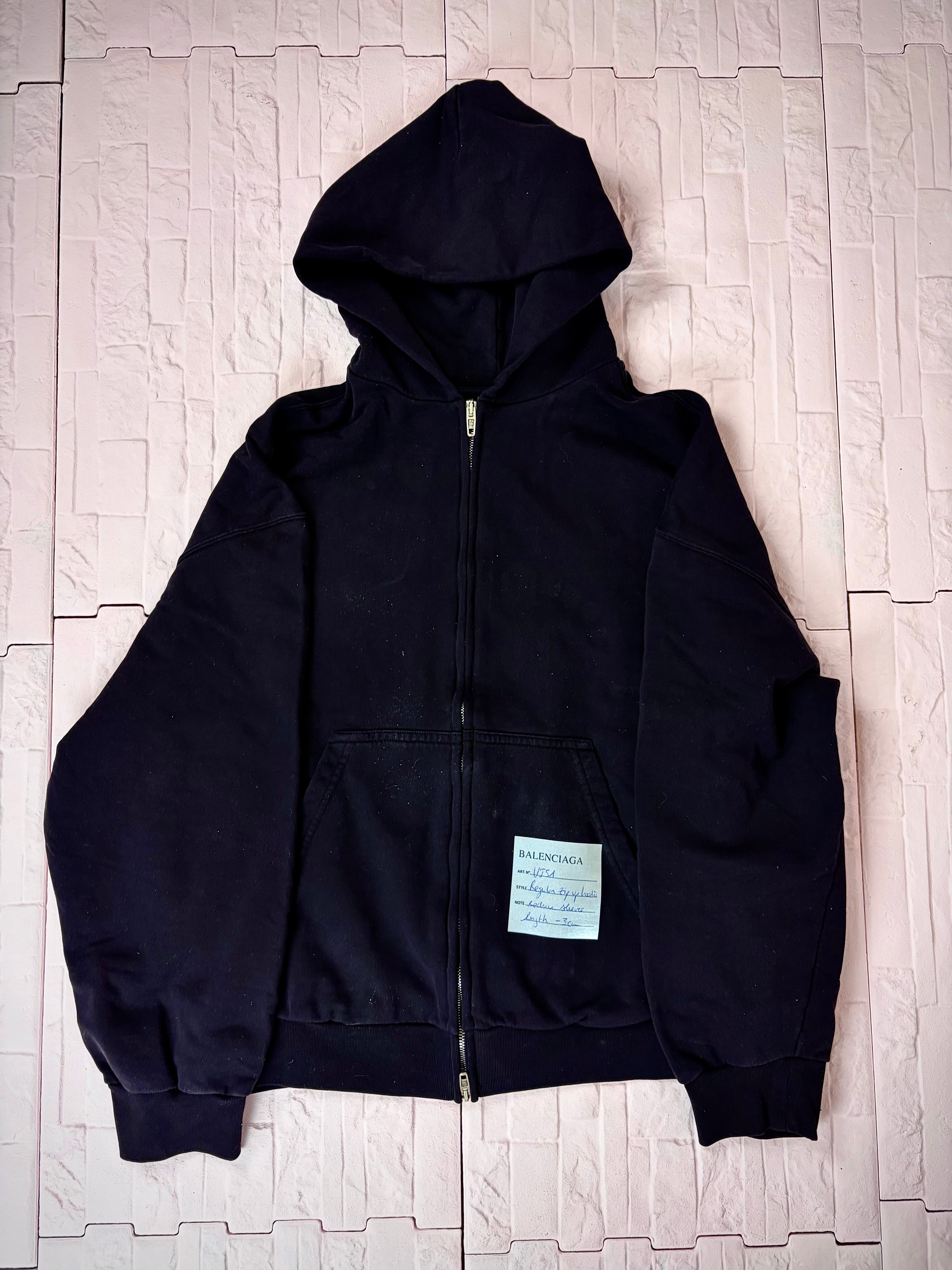 Balenciaga sample note zip