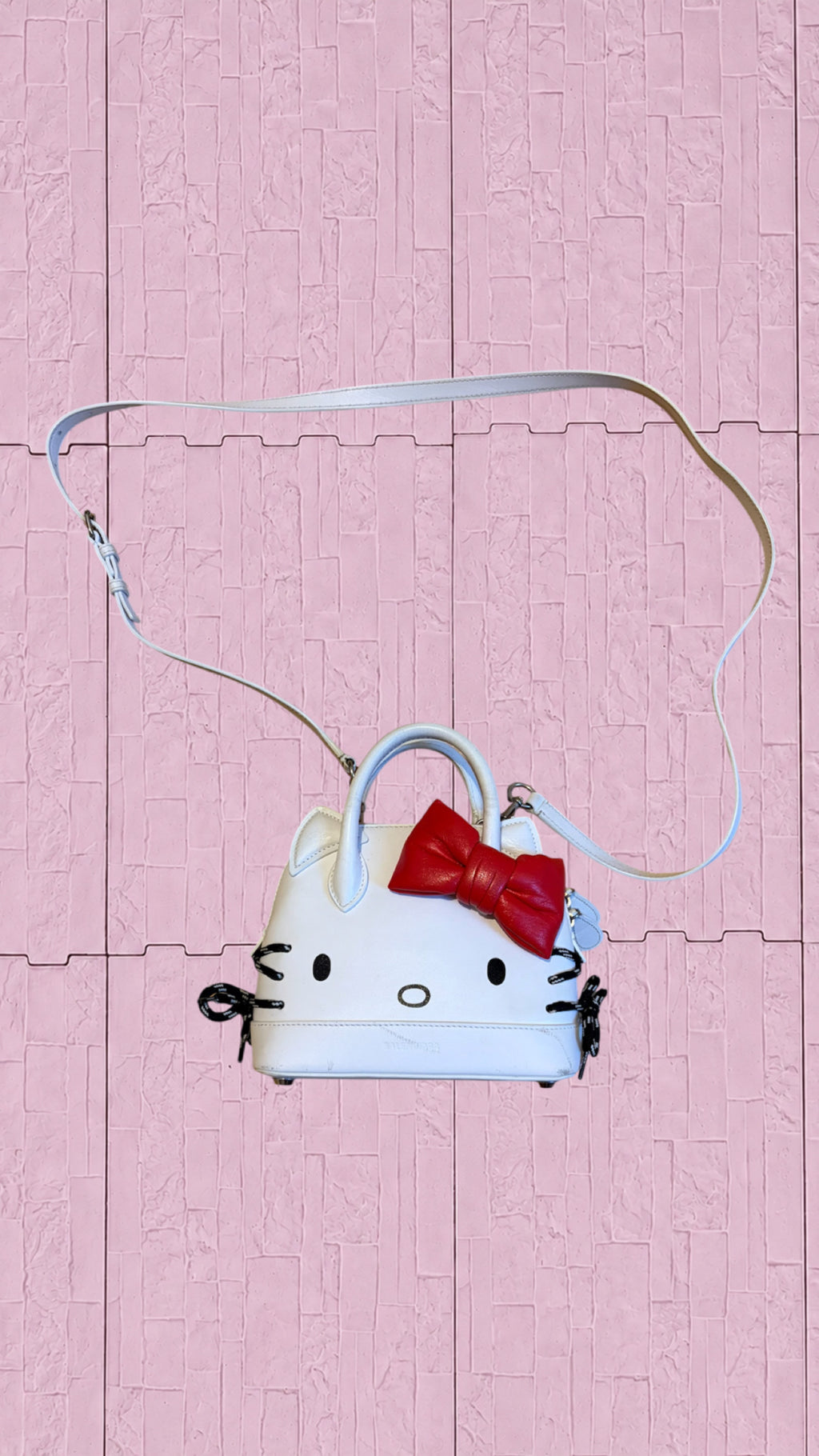 Balenciaga Runway SS20 Hello kitty bag