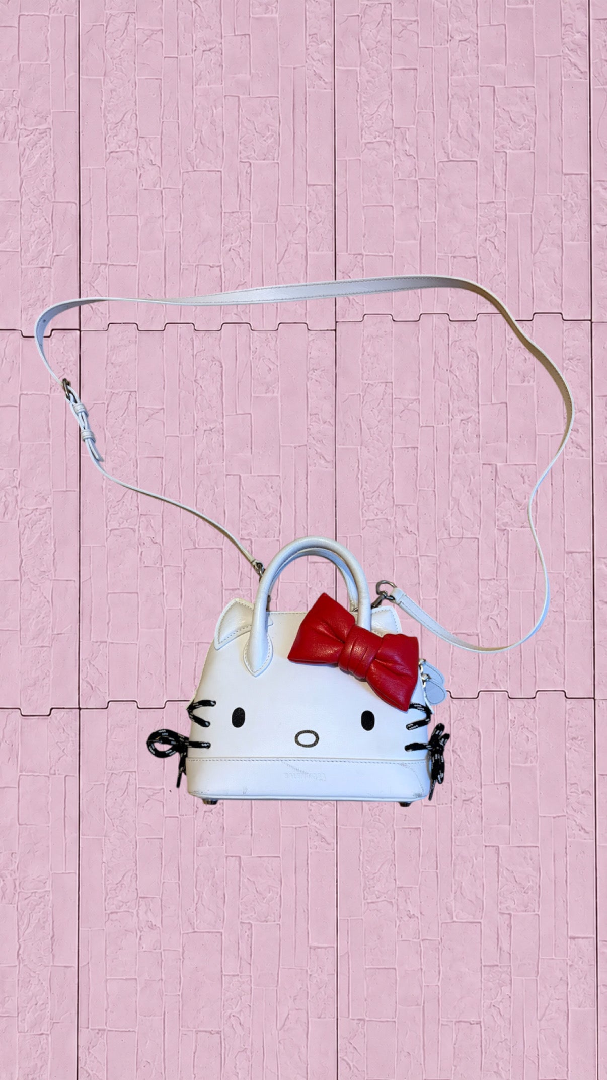 Balenciaga Runway SS20 Hello kitty bag